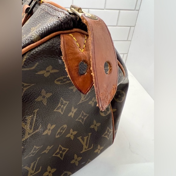 Sold 🚫Authentic Louis Vuitton Speedy 35 with letter of Authenticity - Picture 12 of 16